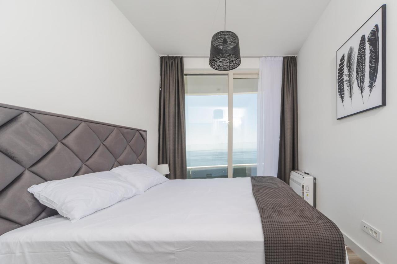 Skyline Vista Apartment เบชิชิ ภายนอก รูปภาพ