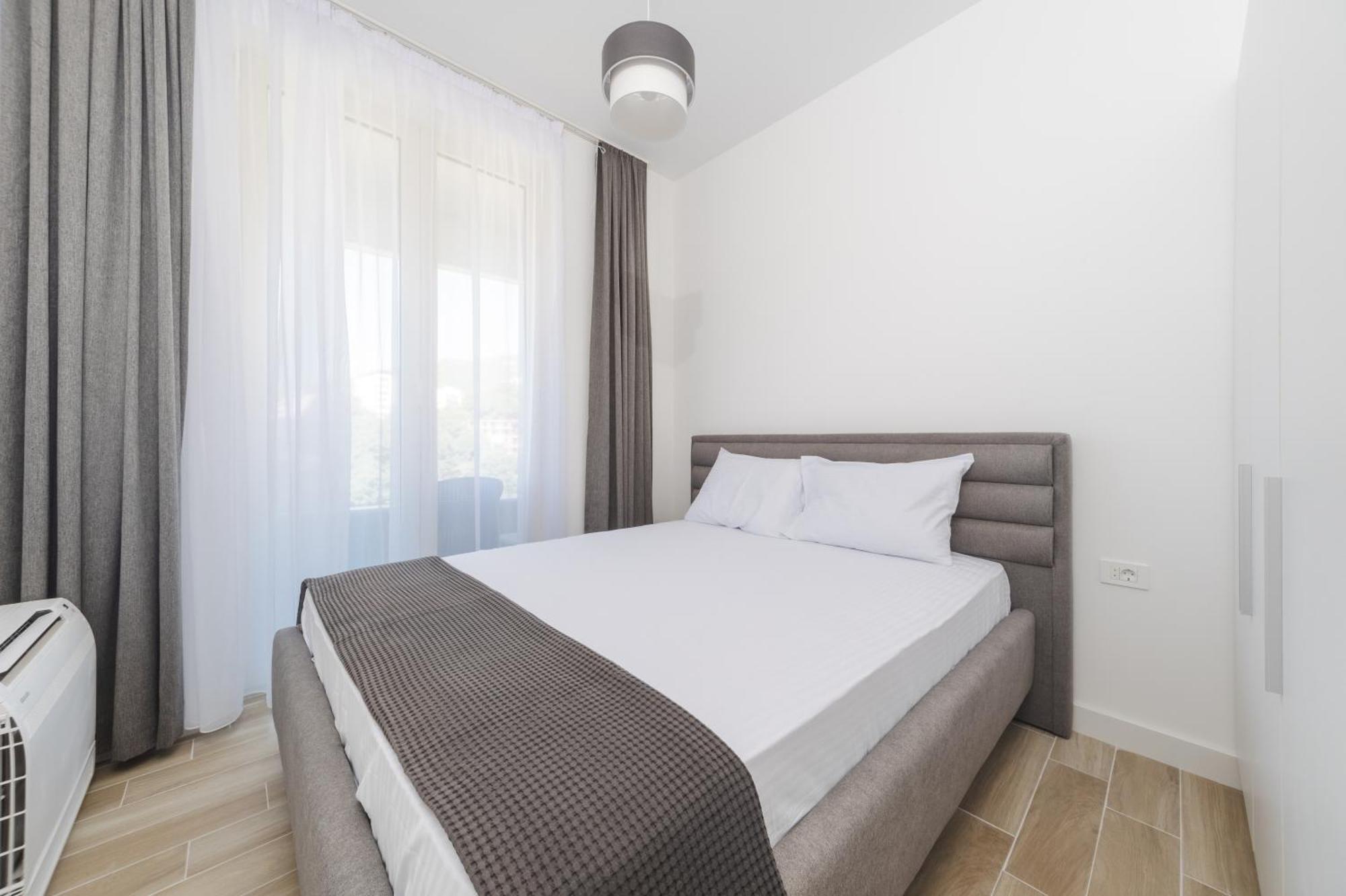 Skyline Vista Apartment เบชิชิ ภายนอก รูปภาพ